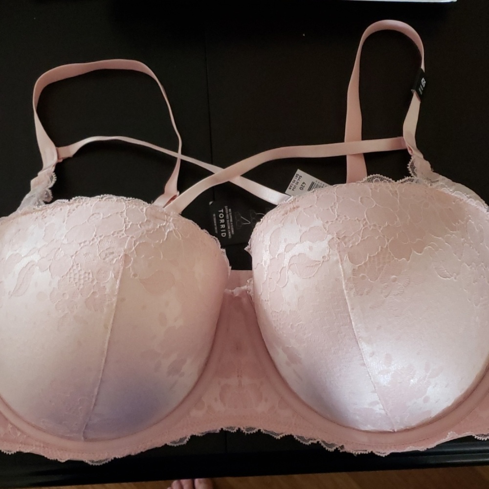 NWT Torrid Push Up Pink Strapless Bra